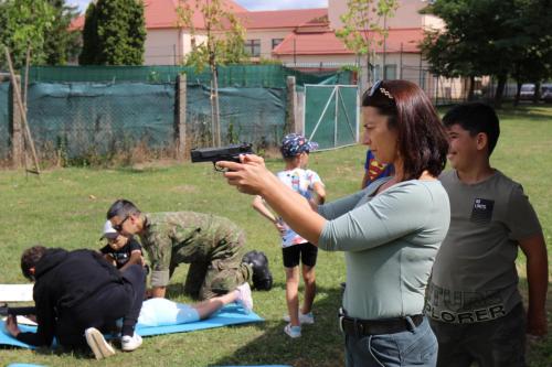 1. ročník branného cvičenia / 1. Családi Honvédelmi Nap